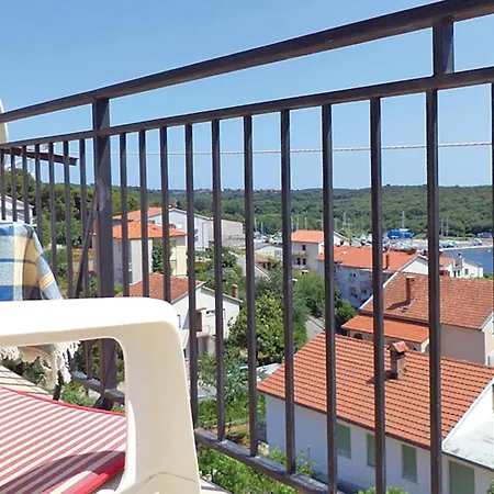 Apartment Beautiful In With House Sea View Pula
