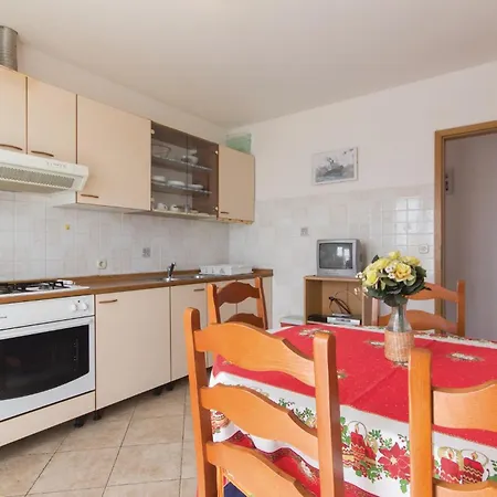 Beautiful In With House Sea View * Pula