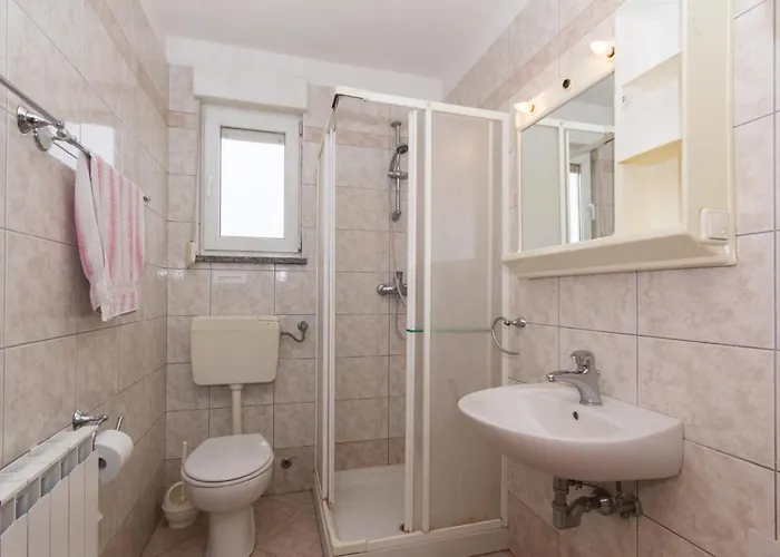 2 Bedroom Cozy In Póla